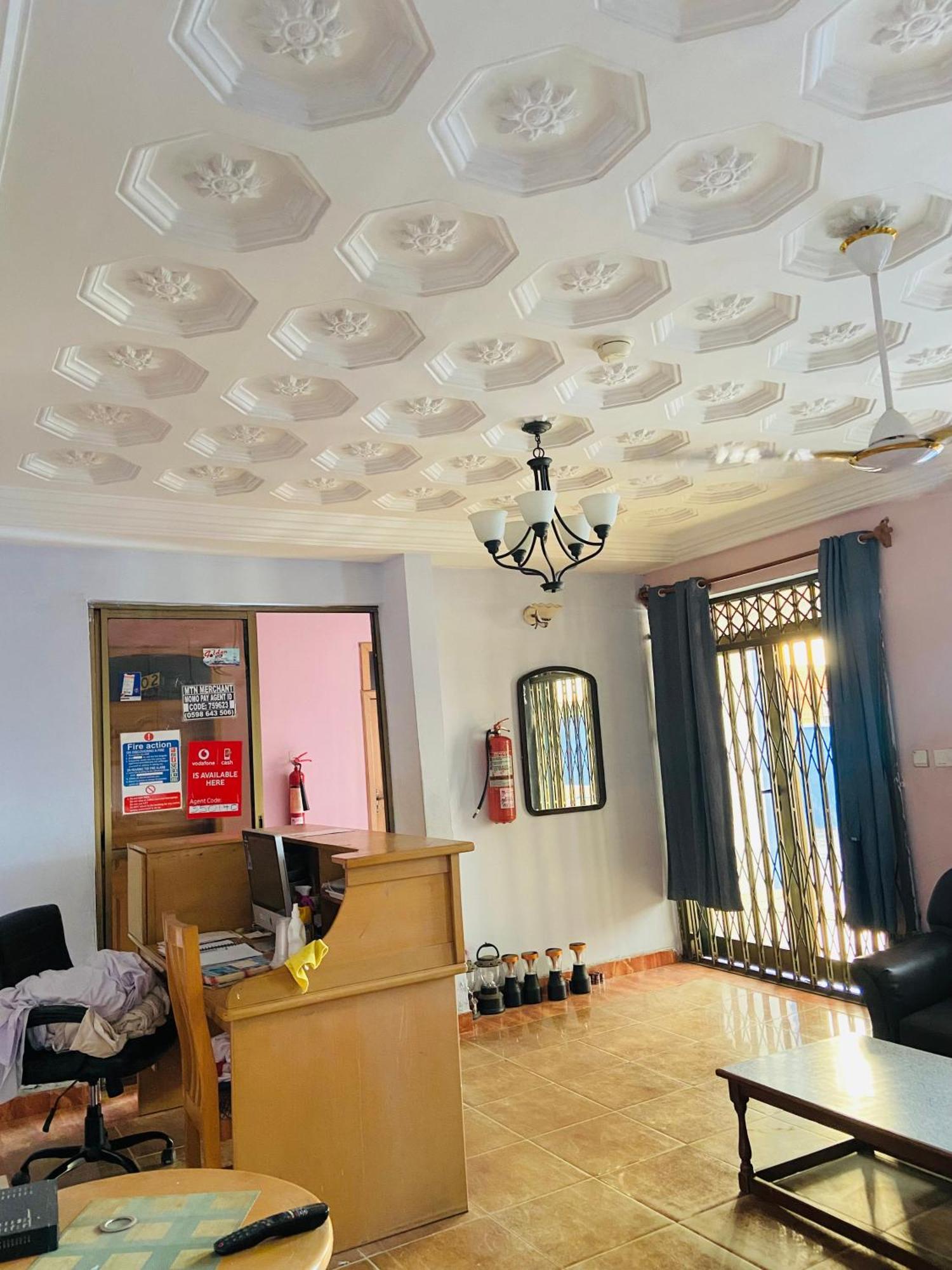 Heaven Gate Hotel Аккра Экстерьер фото