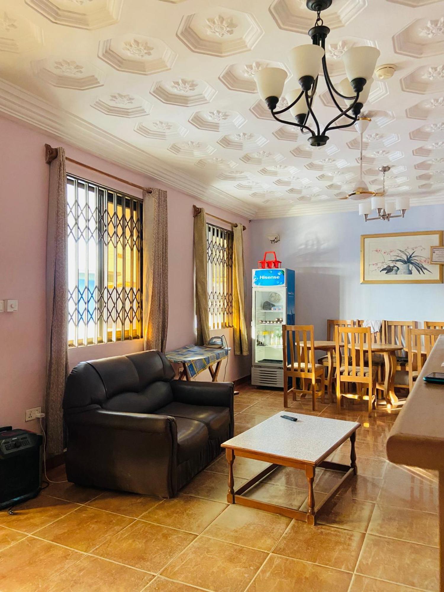 Heaven Gate Hotel Аккра Экстерьер фото